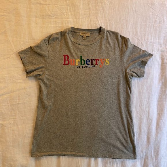 Burberry T-Shirt, Size Medium - Picture 2 of 4